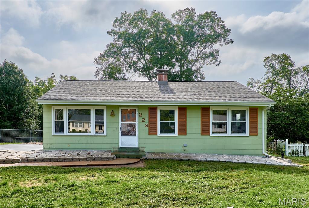 228 Newton Place Property Photo 1