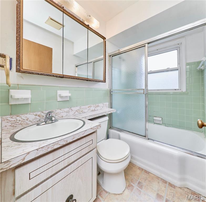 228 Newton Place Property Photo 12