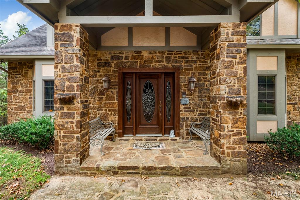 1075 Eureka Road Property Photo 5