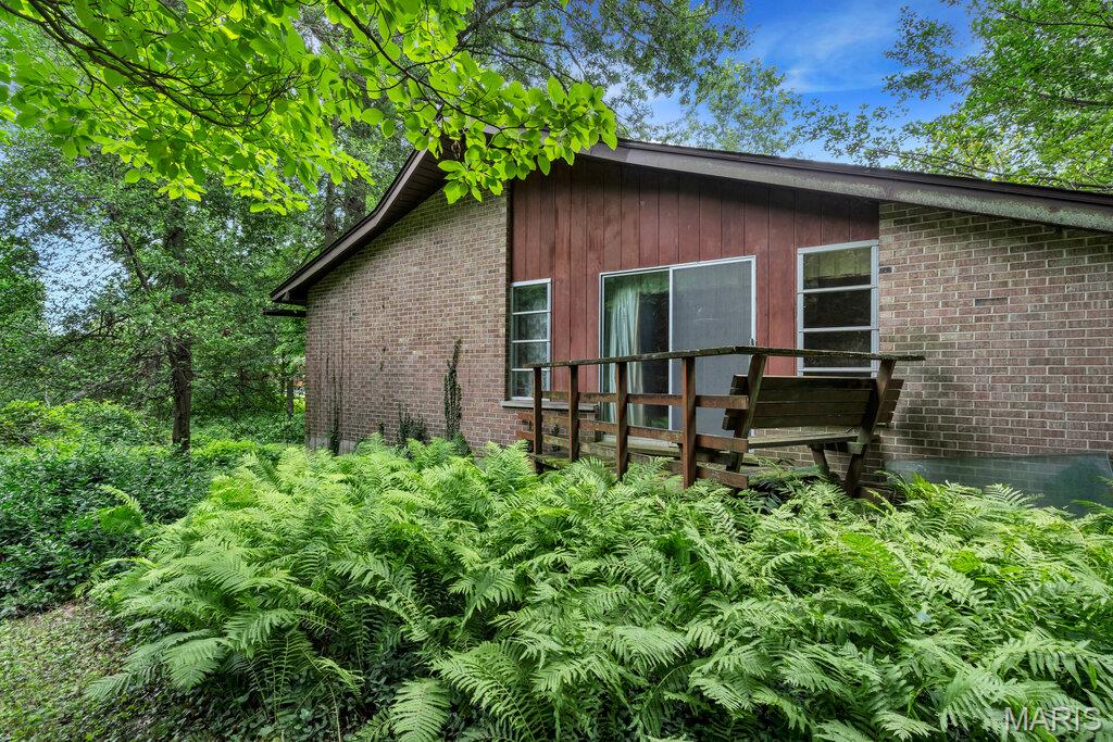 10 Sassafras Manor Property Photo 34