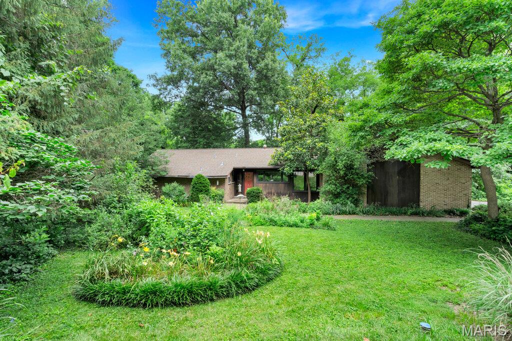 10 Sassafras Manor Property Photo 41