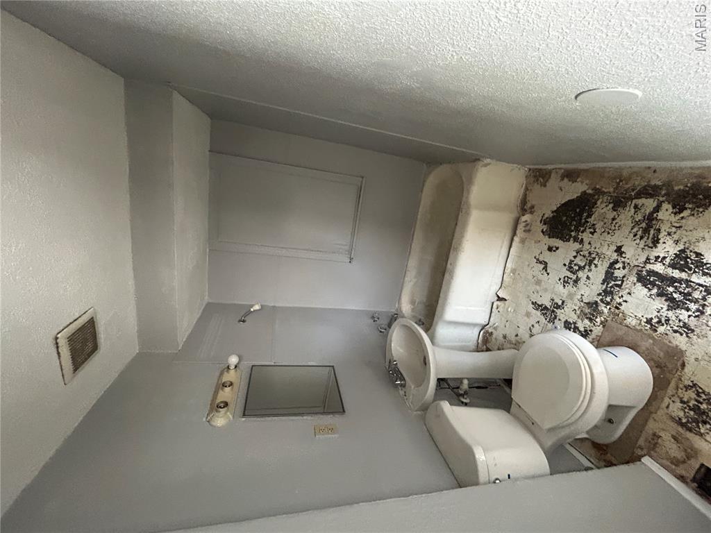 2126 Erick Avenue Property Photo 10
