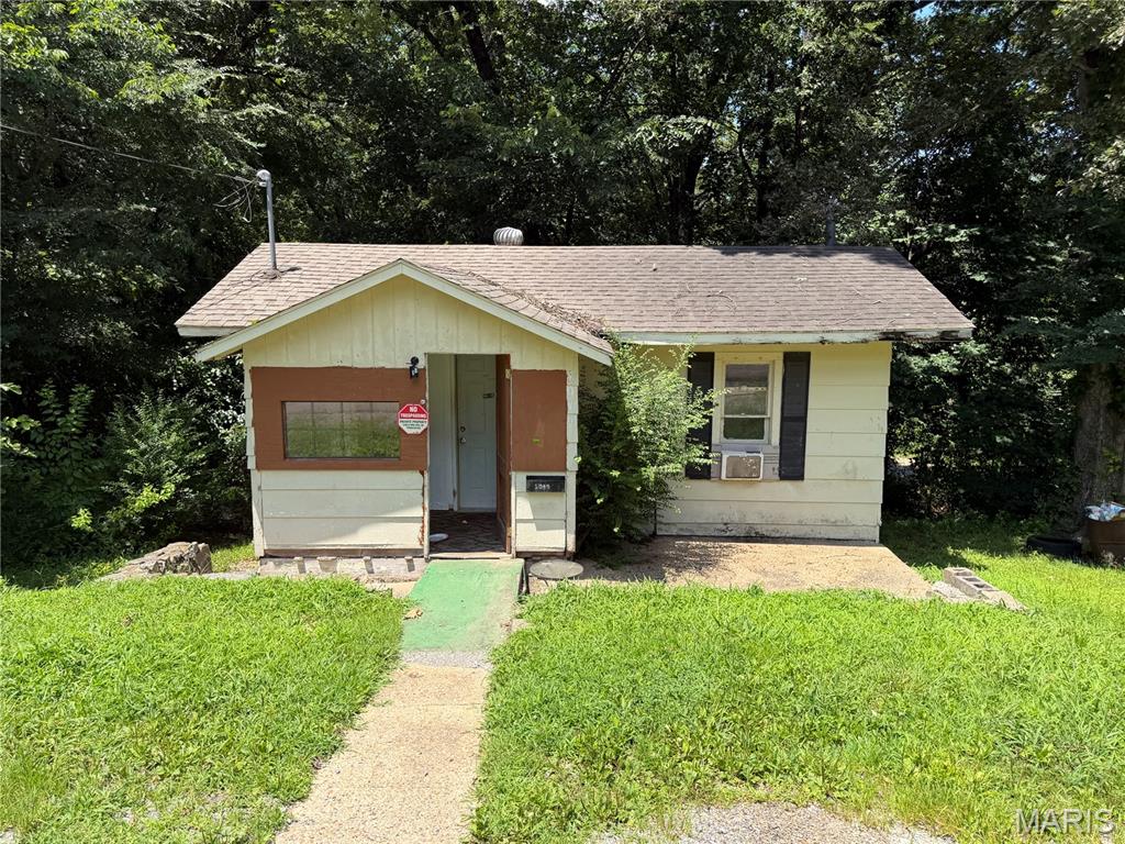 1049 Cole Avenue Property Photo 1