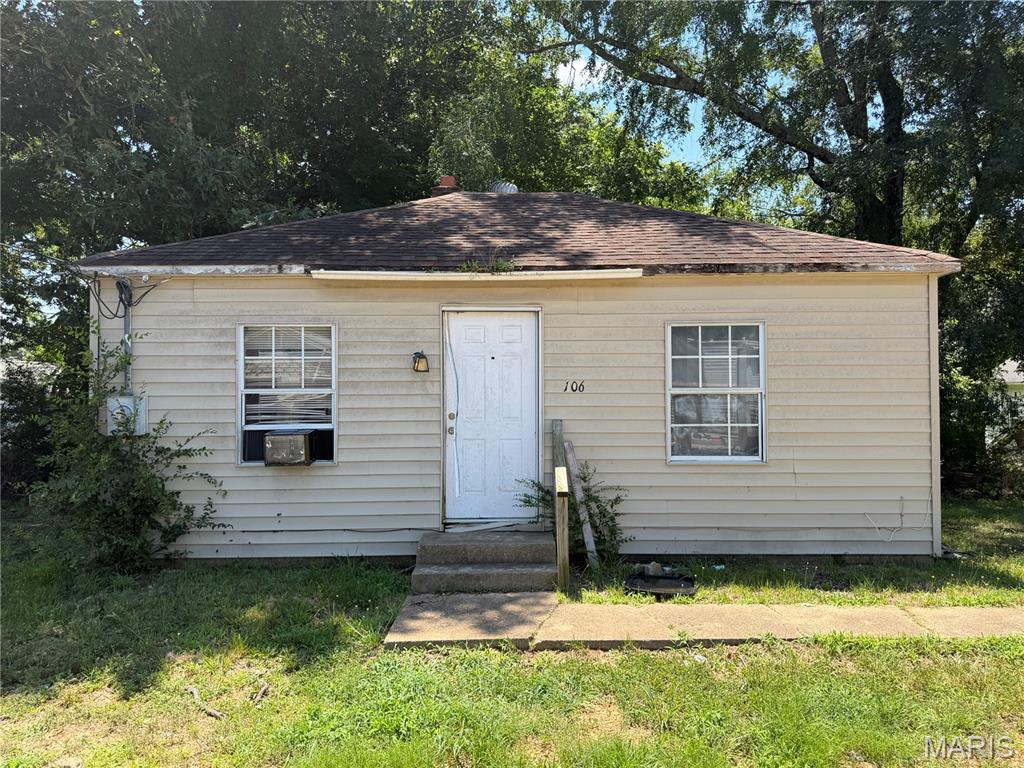 106 E Harper Street Property Photo 2