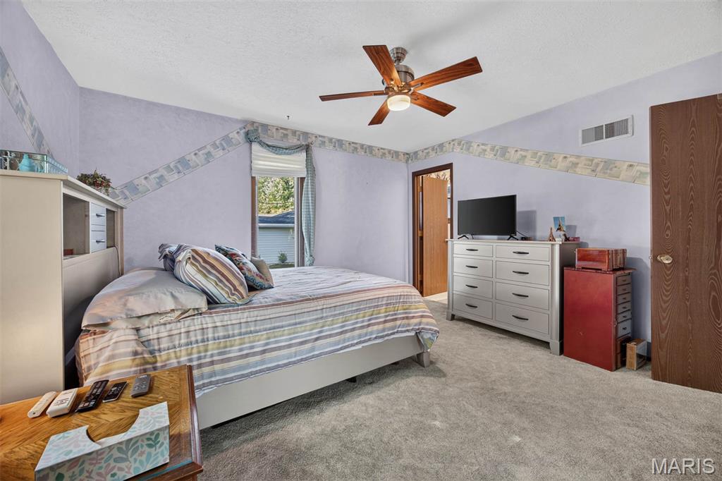 155 Keeven Drive Property Photo 15