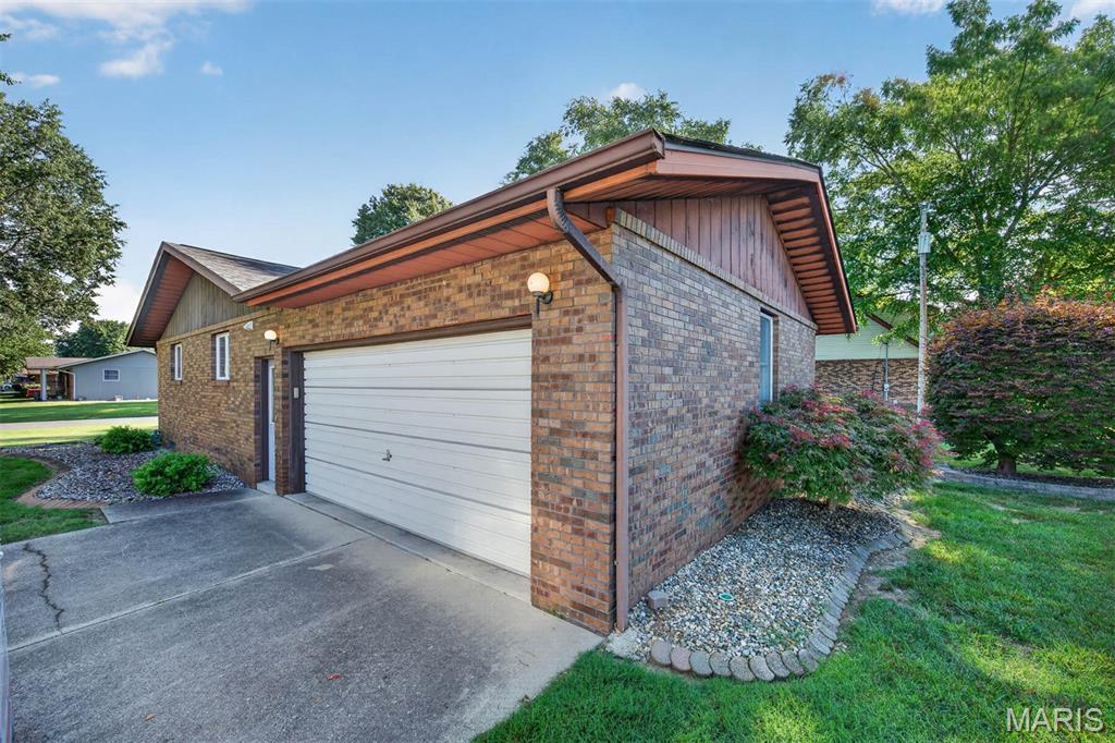 155 Keeven Drive Property Photo 44