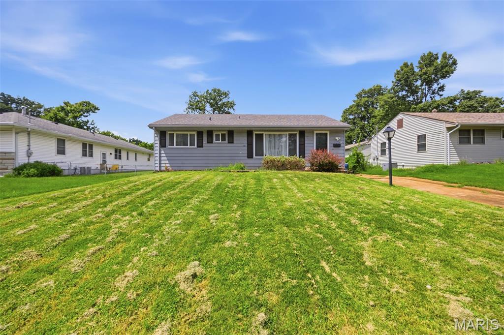 8139 S Laclede Station Road Property Photo 2