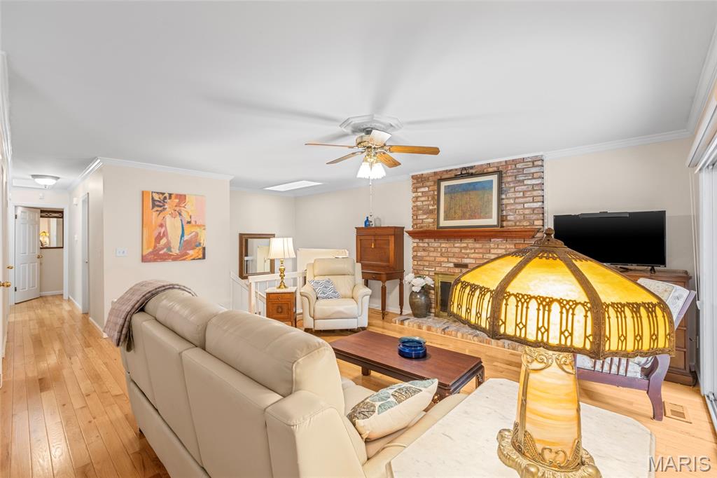 1529 Autumn Leaf Drive Property Photo 8