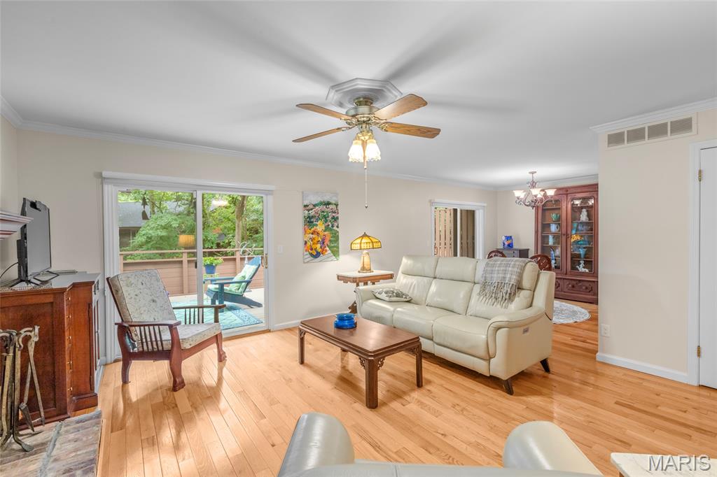 1529 Autumn Leaf Drive Property Photo 10