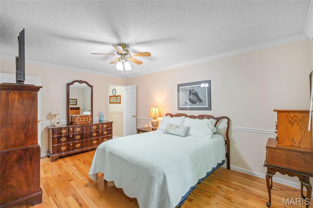 1529 Autumn Leaf Drive Property Photo 17