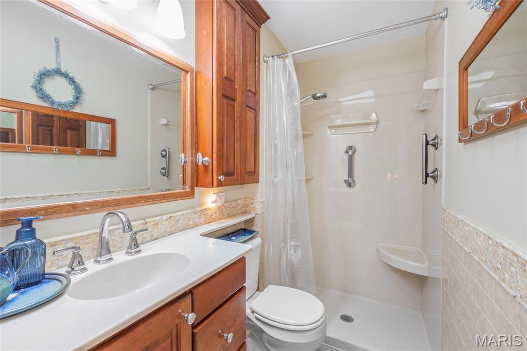 1529 Autumn Leaf Drive Property Photo 19