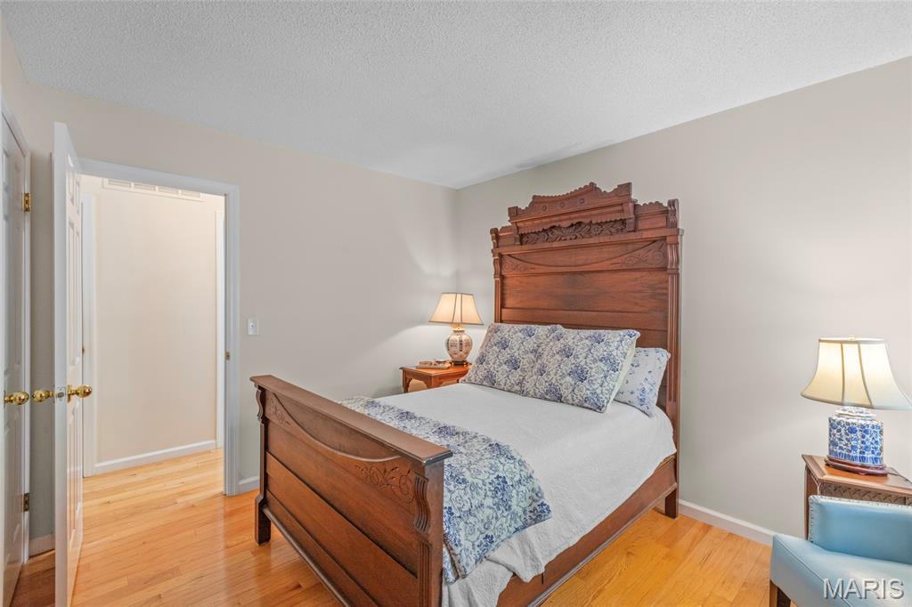 1529 Autumn Leaf Drive Property Photo 24