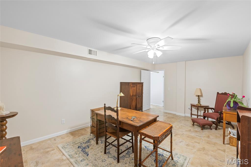 1529 Autumn Leaf Drive Property Photo 29