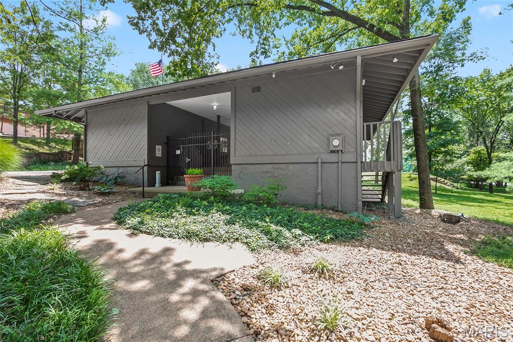 1529 Autumn Leaf Drive Property Photo 37