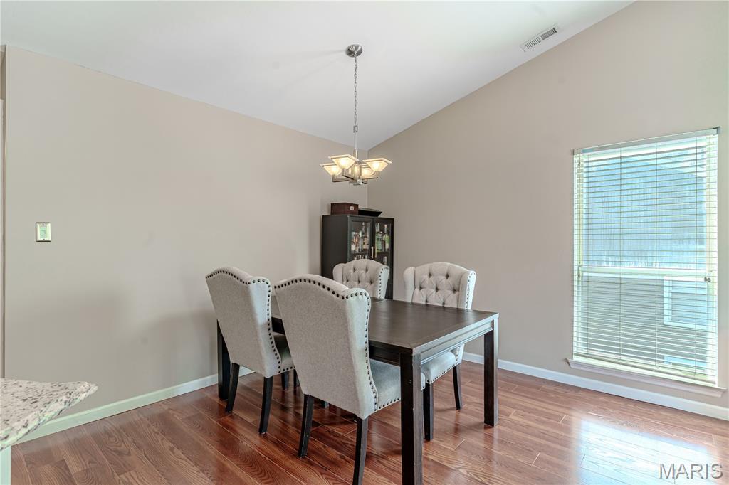 1332 Highland Oaks Drive D Property Photo 16