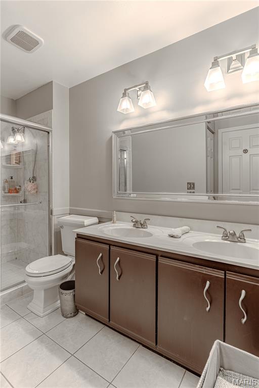 1332 Highland Oaks Drive D Property Photo 21