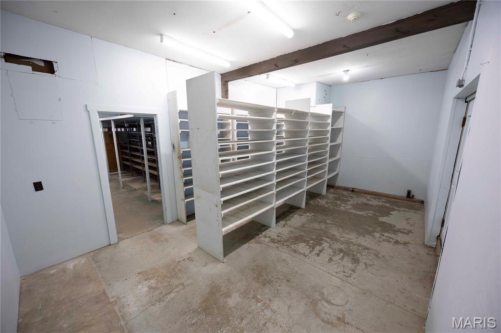 317 S Kingshighway Property Photo 12