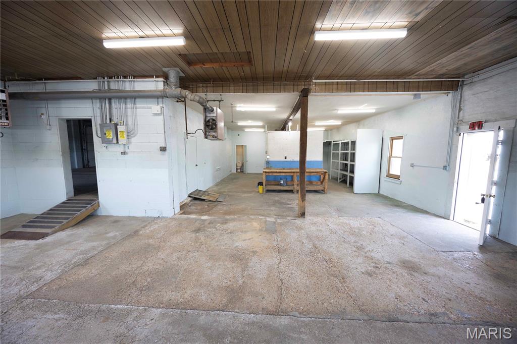 317 S Kingshighway Property Photo 16