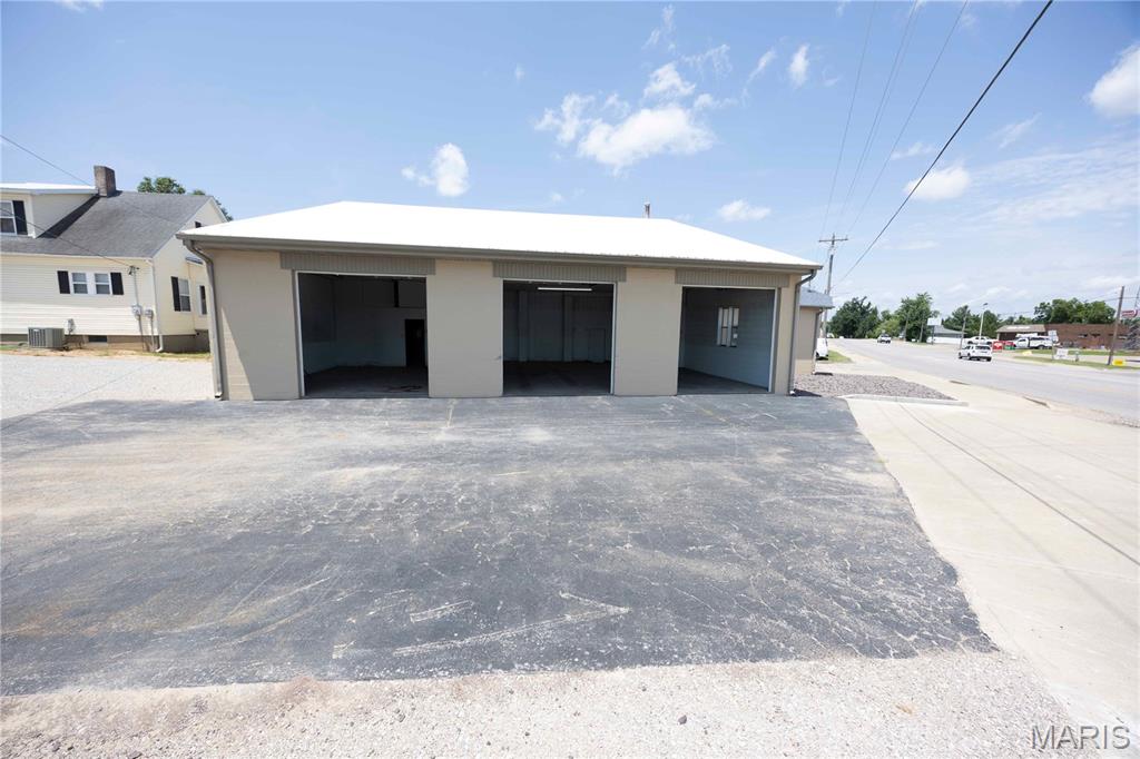 317 S Kingshighway Property Photo 19