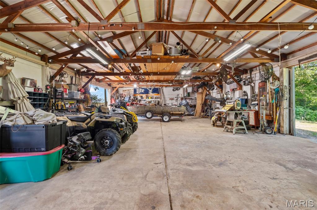 7572 Best Lane Property Photo 14
