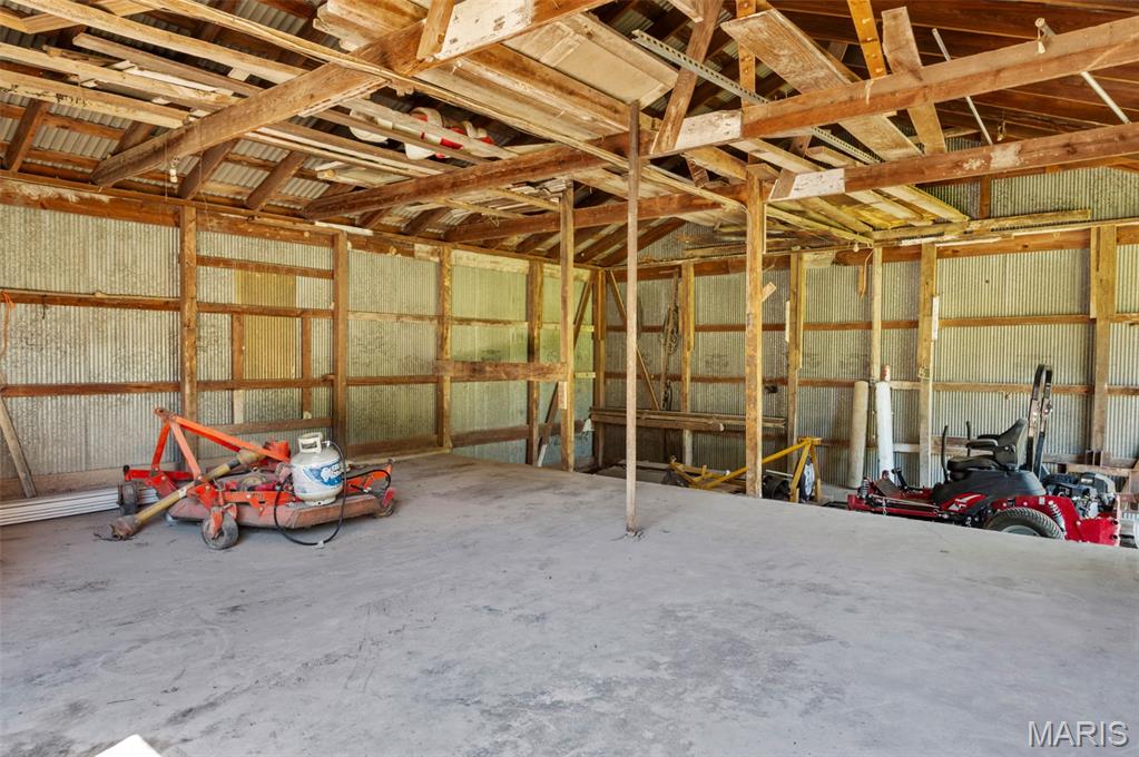 7572 Best Lane Property Photo 16