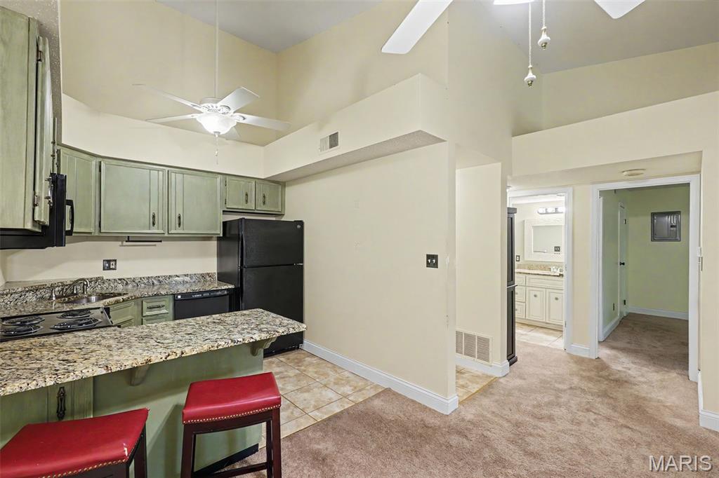 1410 Heritage Landing 305 Property Photo 11