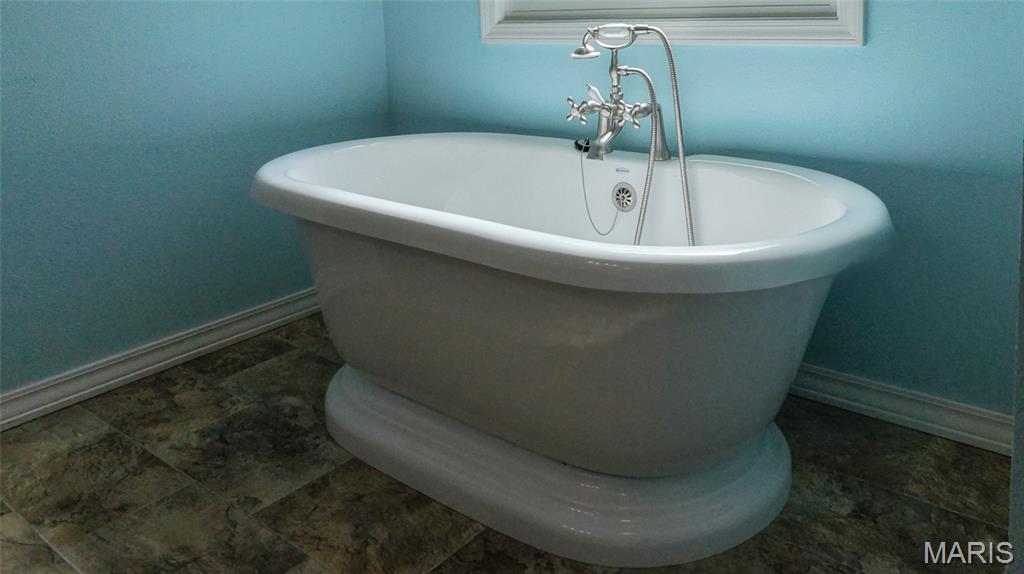 404 County Road 309 Property Photo 30
