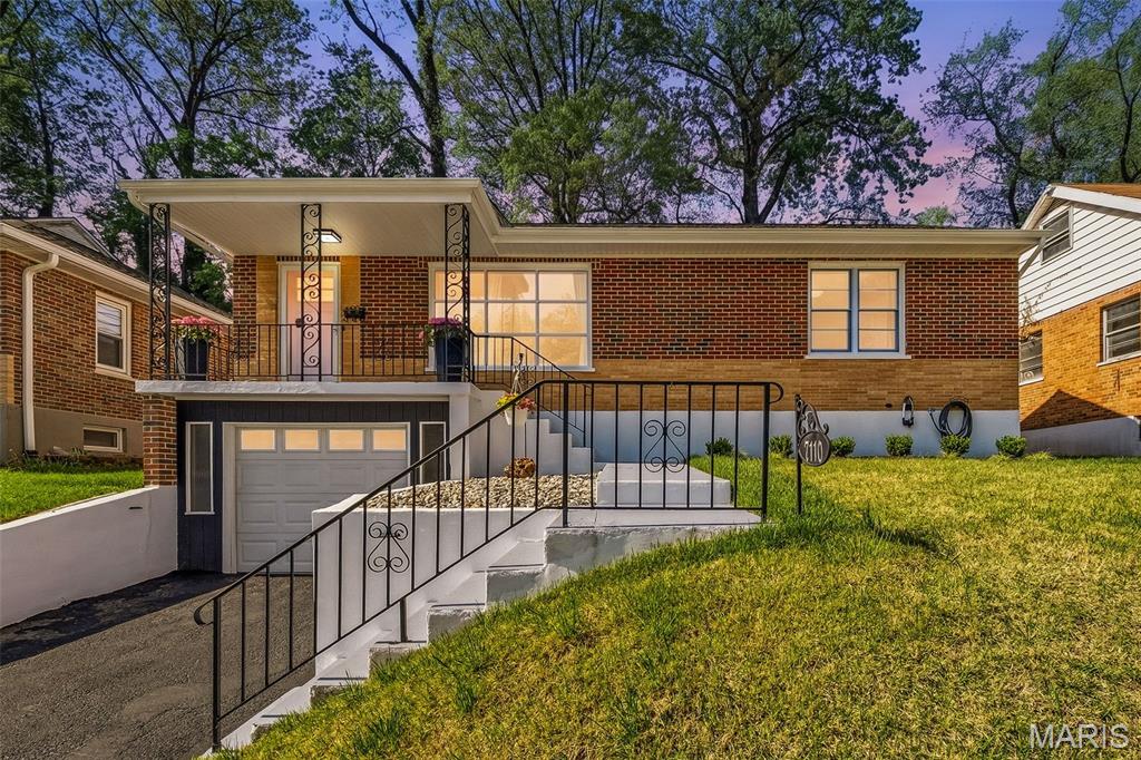 7110 Groveland Drive Property Photo 1