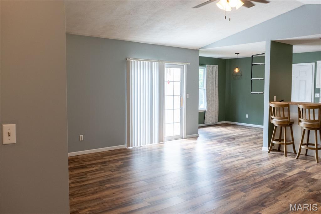 18780 Highway Y Property Photo 4
