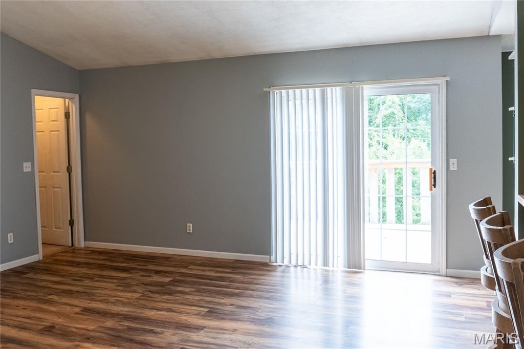 18780 Highway Y Property Photo 11