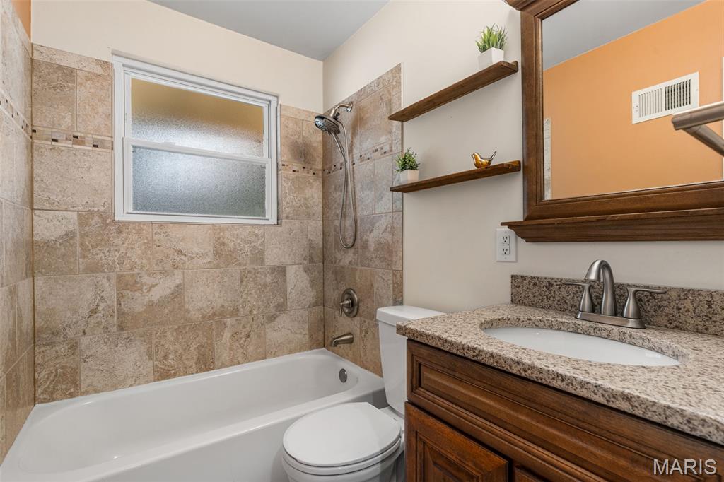 6371 Treeridge Trail Property Photo 23