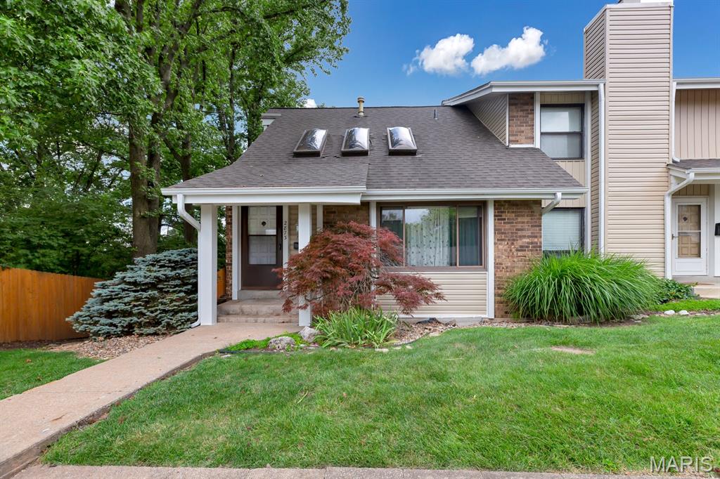 2873 Fairways Circle N Property Photo 1
