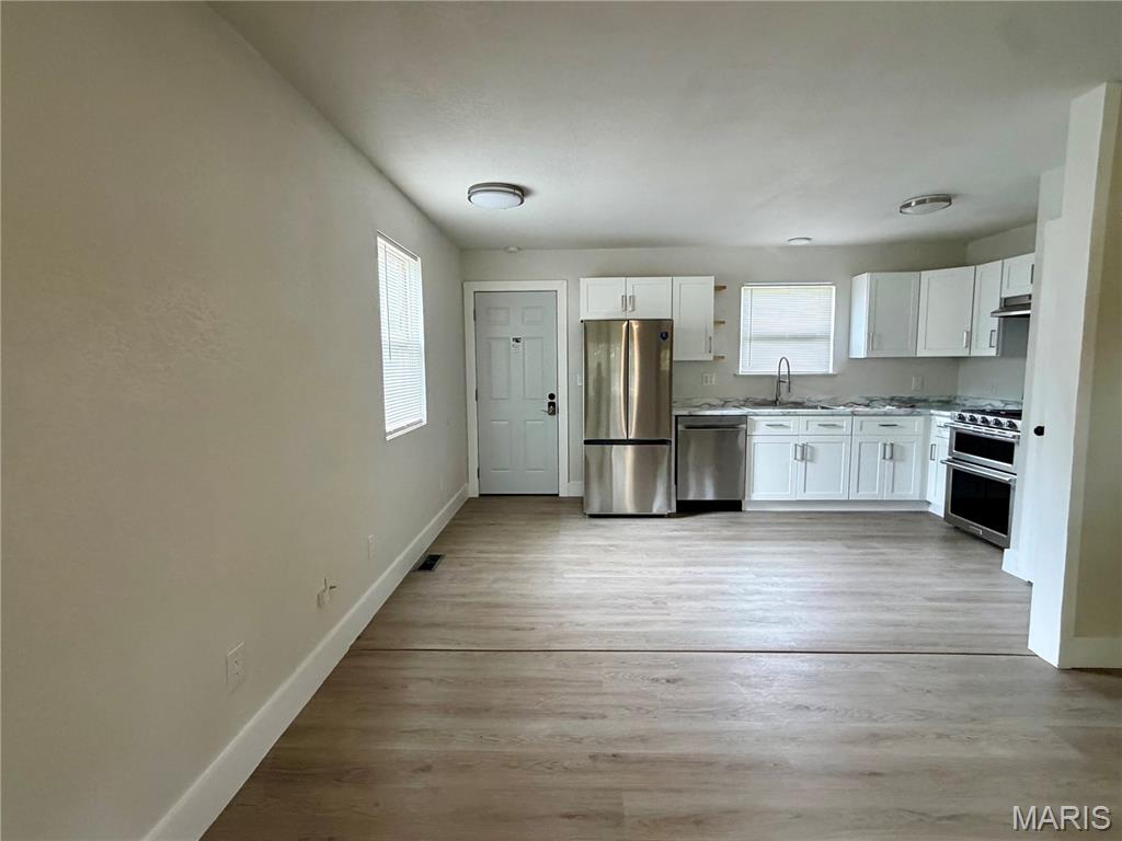 433 W Eldon Street Property Photo 4