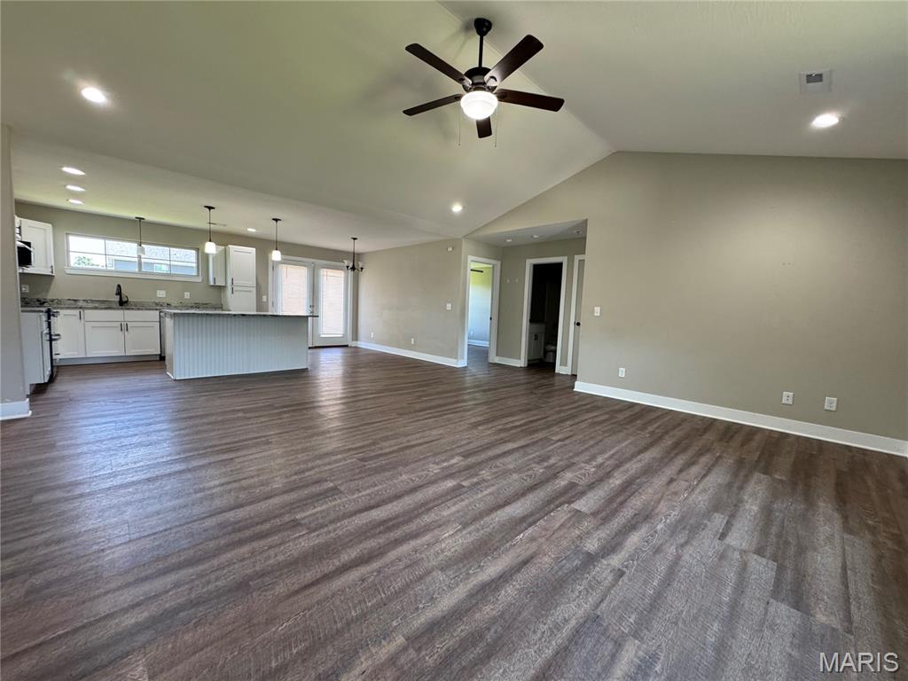 152 Mesa Drive Property Photo 2