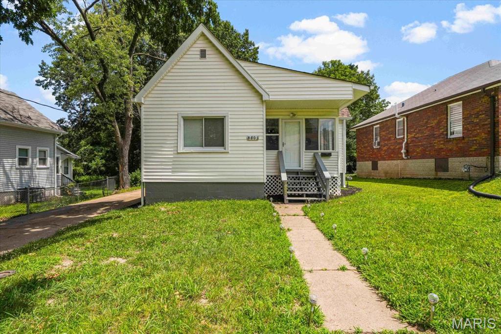 8803 Alva Avenue Property Photo 1