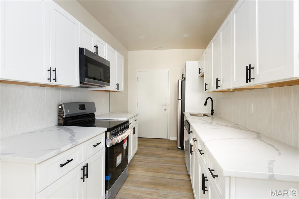 5909 Cates Ave Property Photo 8