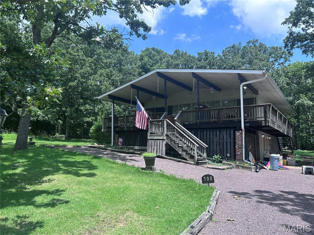 700 Lakeshore Drive Property Photo 4