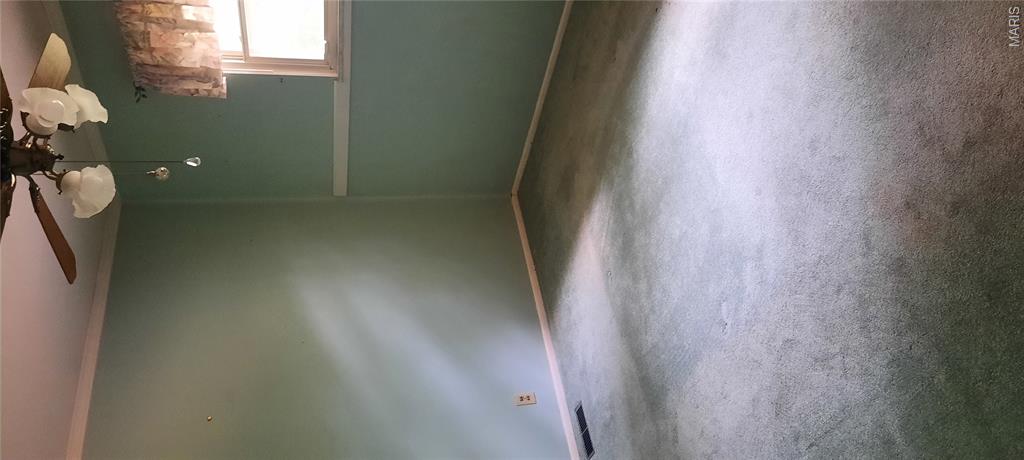 700 Lakeshore Drive Property Photo 9