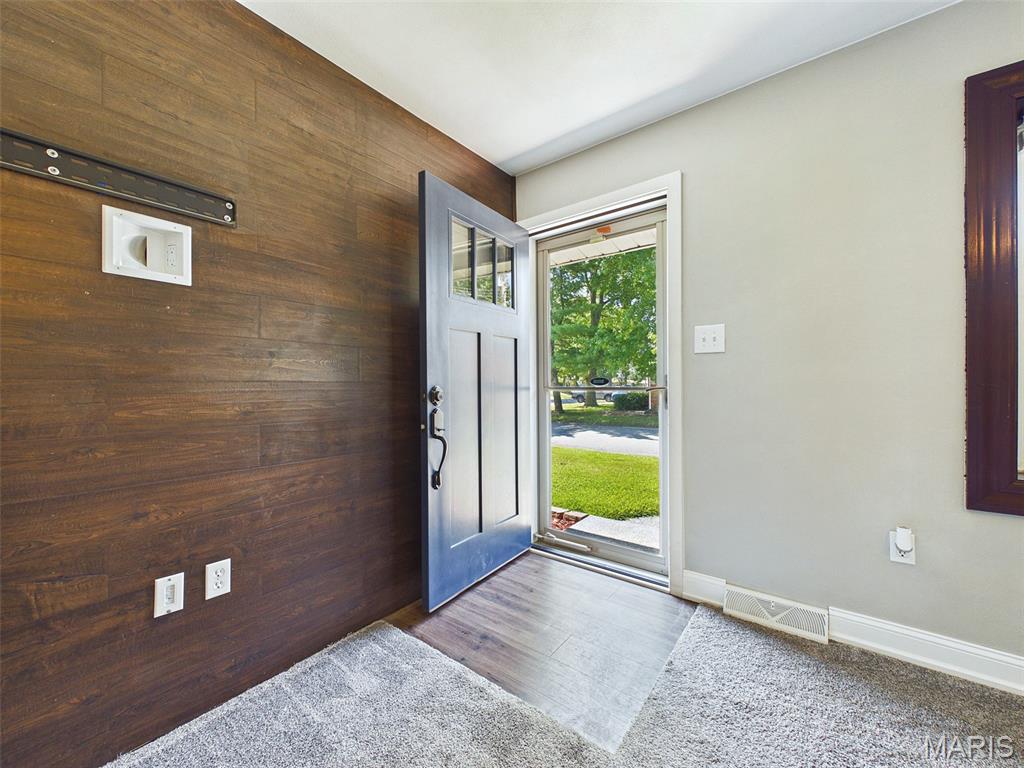605 Fairway Street Property Photo 10