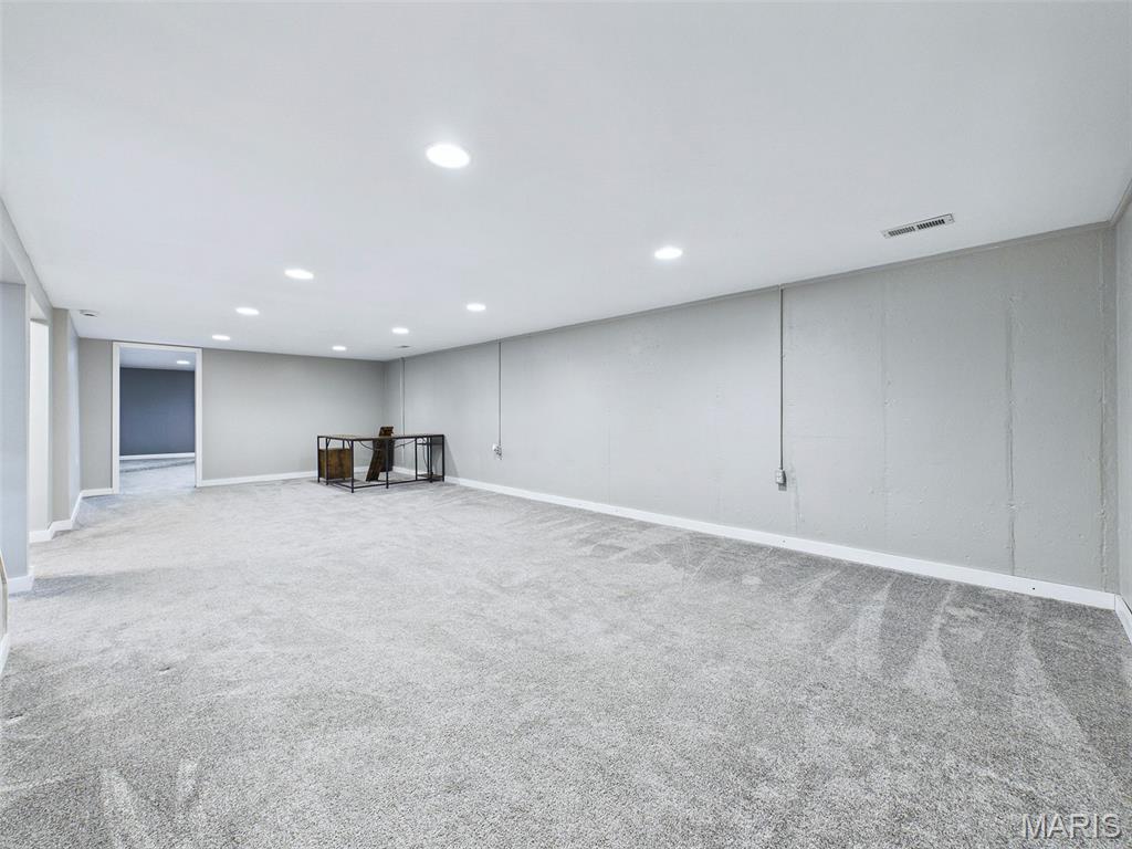 605 Fairway Street Property Photo 28
