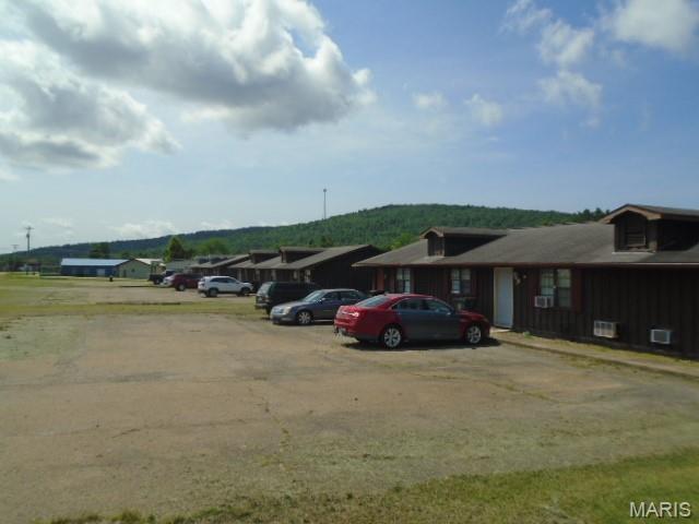 586 St Marys Street 566-651