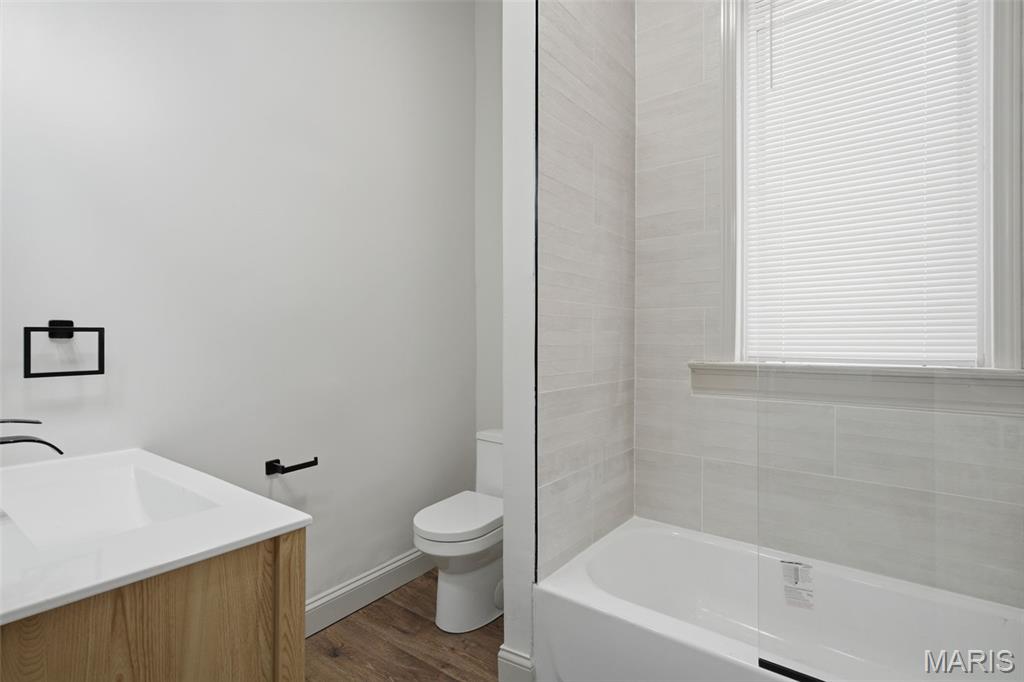 3824 S Compton Avenue Property Photo 6
