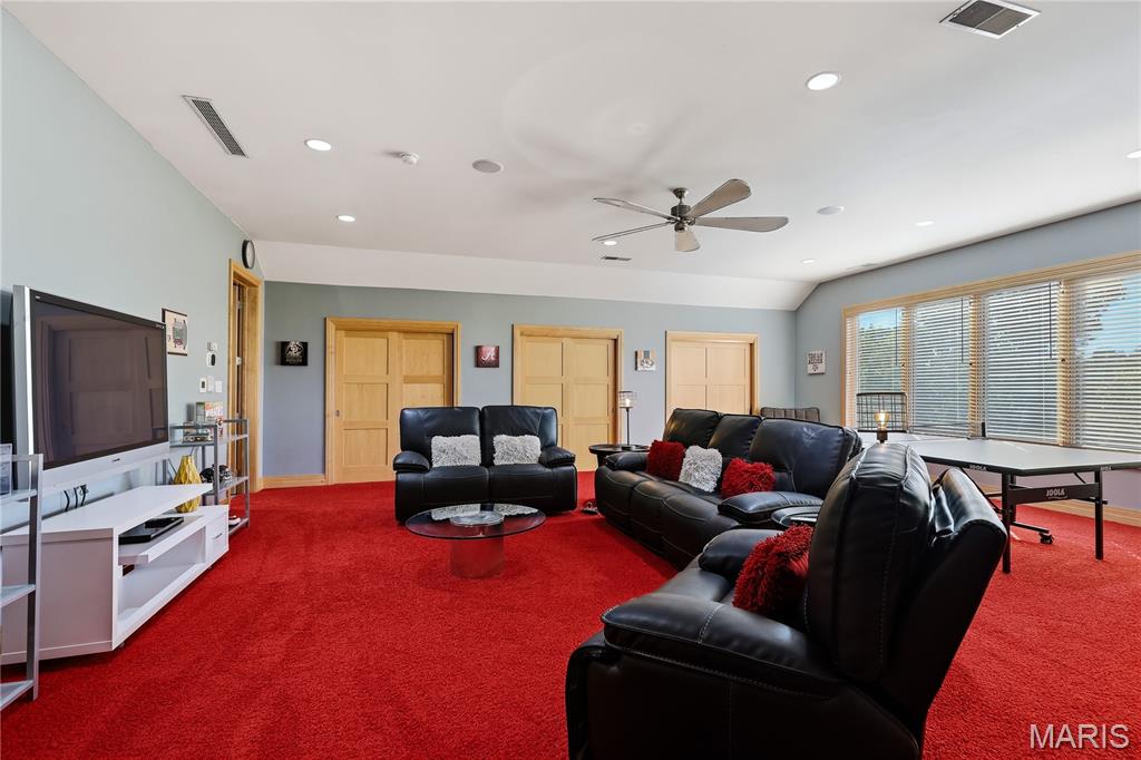 1101 Forest Avenue Property Photo 32