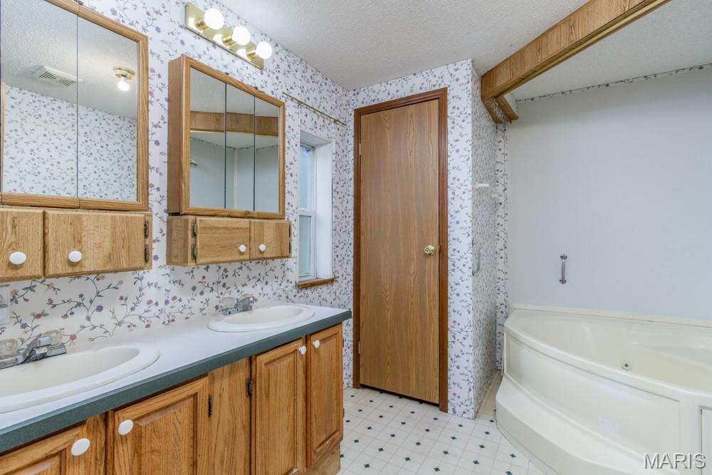 13180 Hwy Nn Property Photo 14