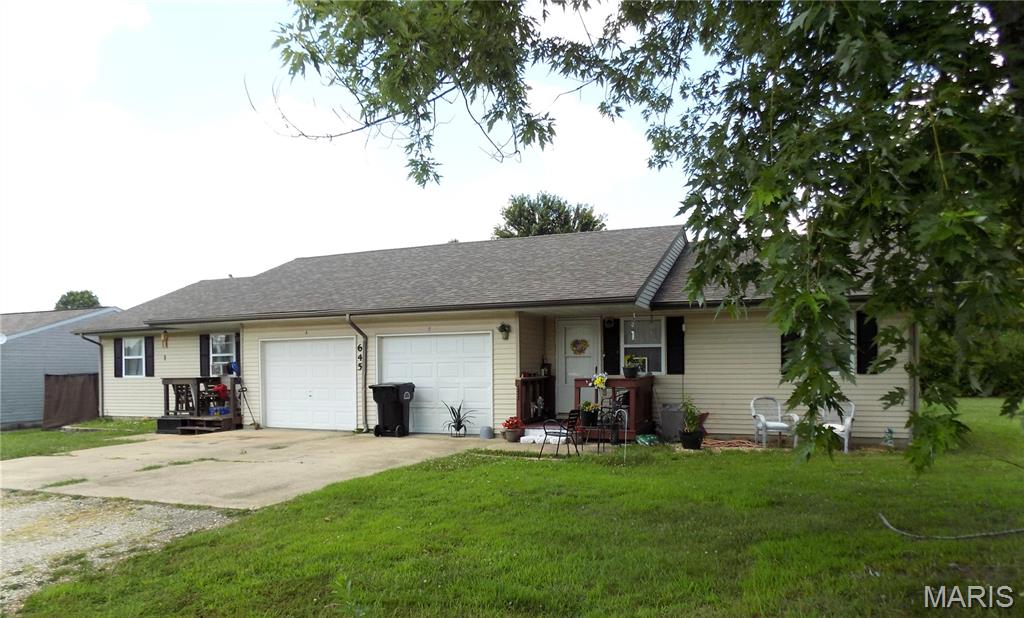 645 N Springfield Road A/b Property Photo 3