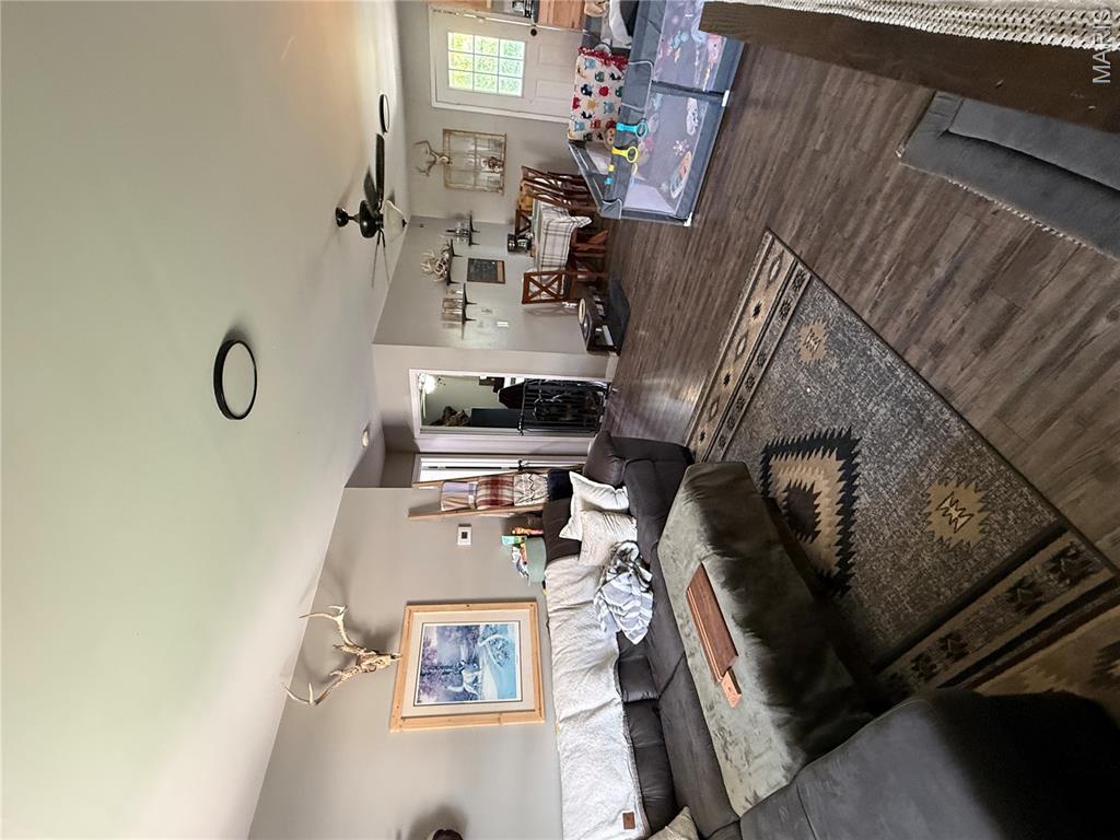 645 N Springfield Road A/b Property Photo 4