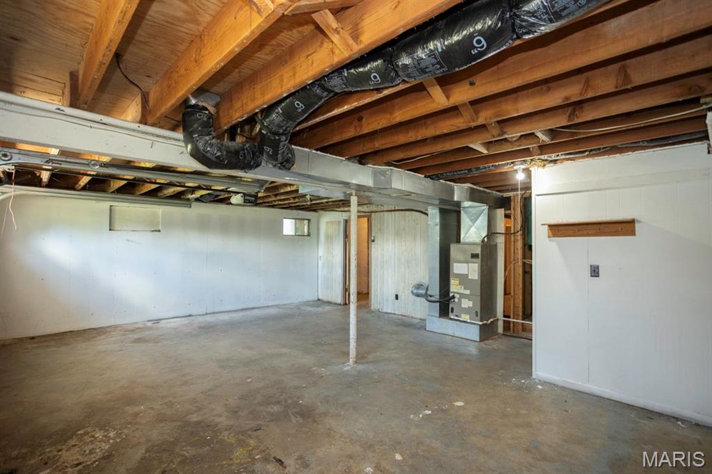 111 Barnett Property Photo 25