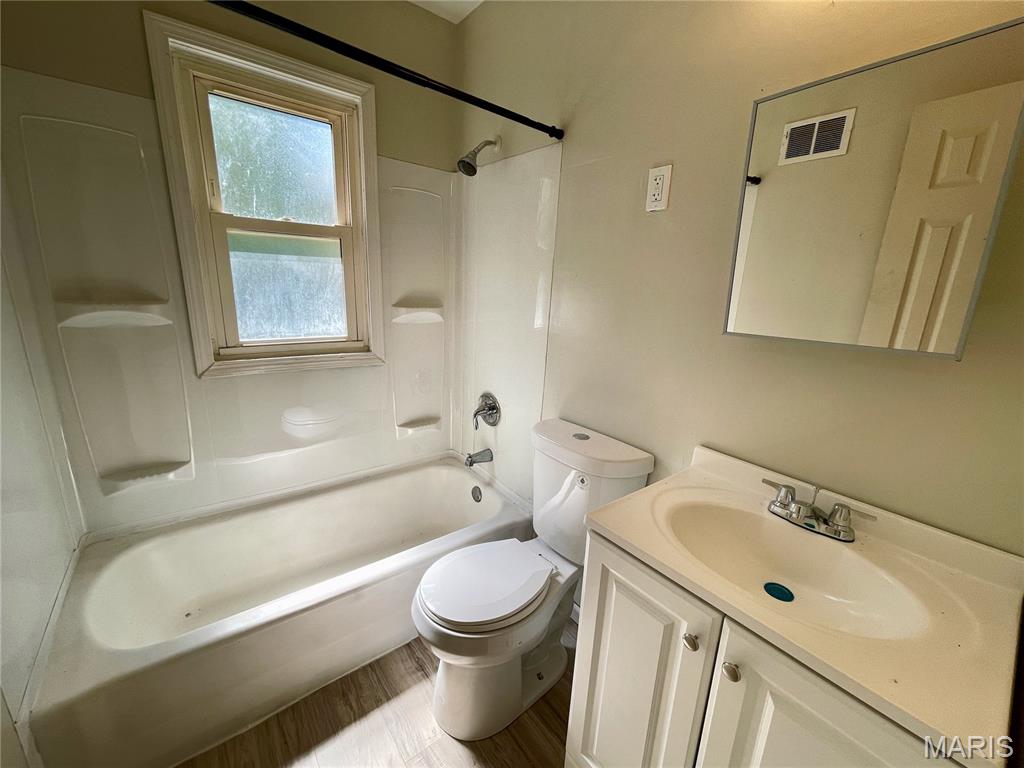 466 Bluff Drive Property Photo 6