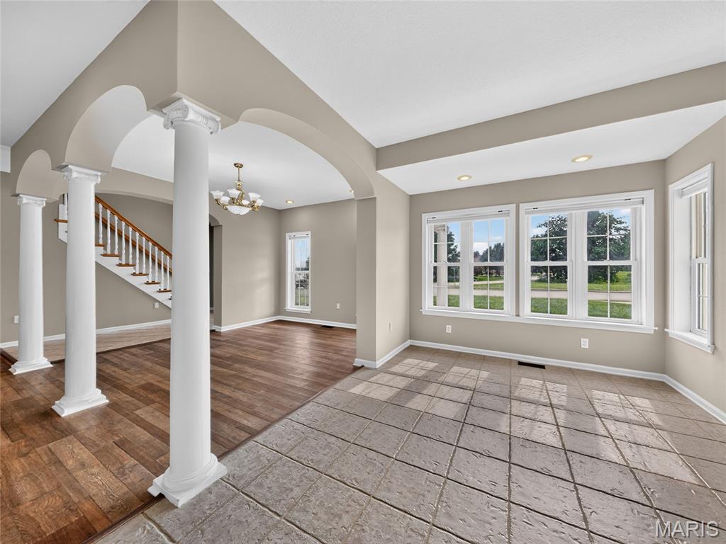 412 Willow Creek Drive Property Photo 19