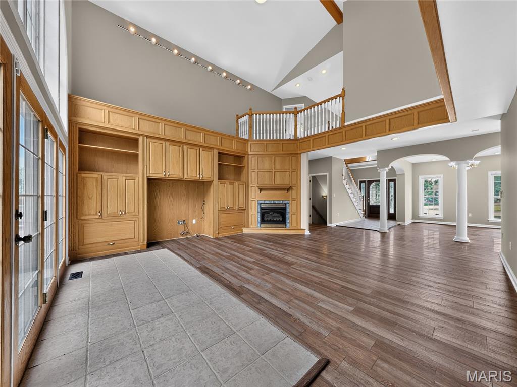 412 Willow Creek Drive Property Photo 24